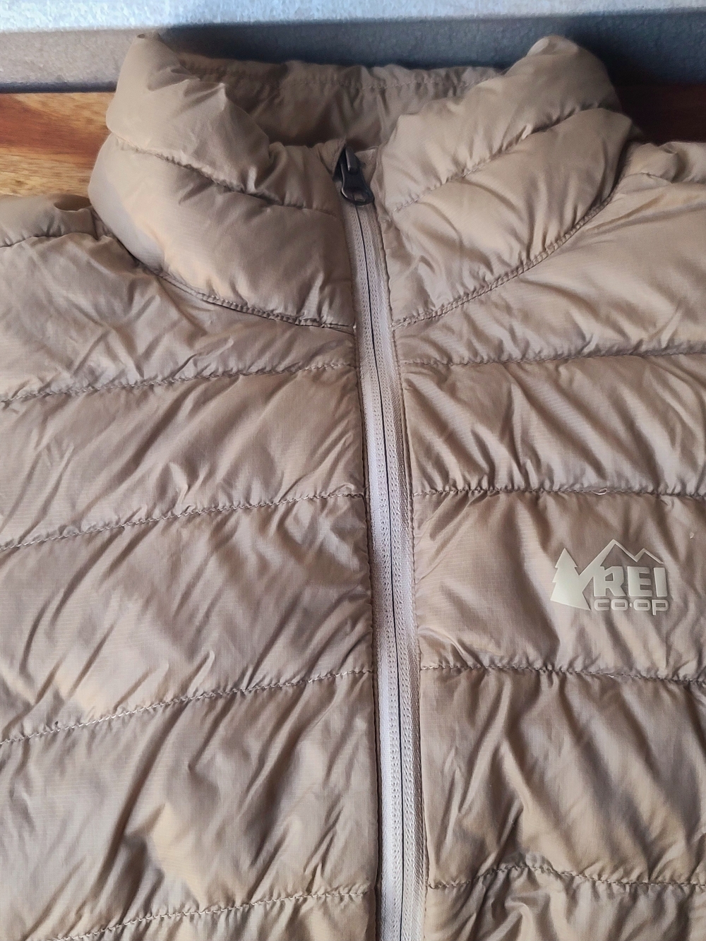 REI Packable Puffer Jacket Womens Medium in Light Tan